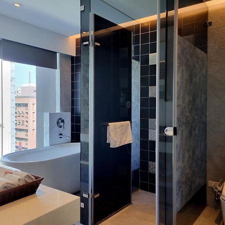 Check Inn Taichung Zhongshan Bagian luar foto