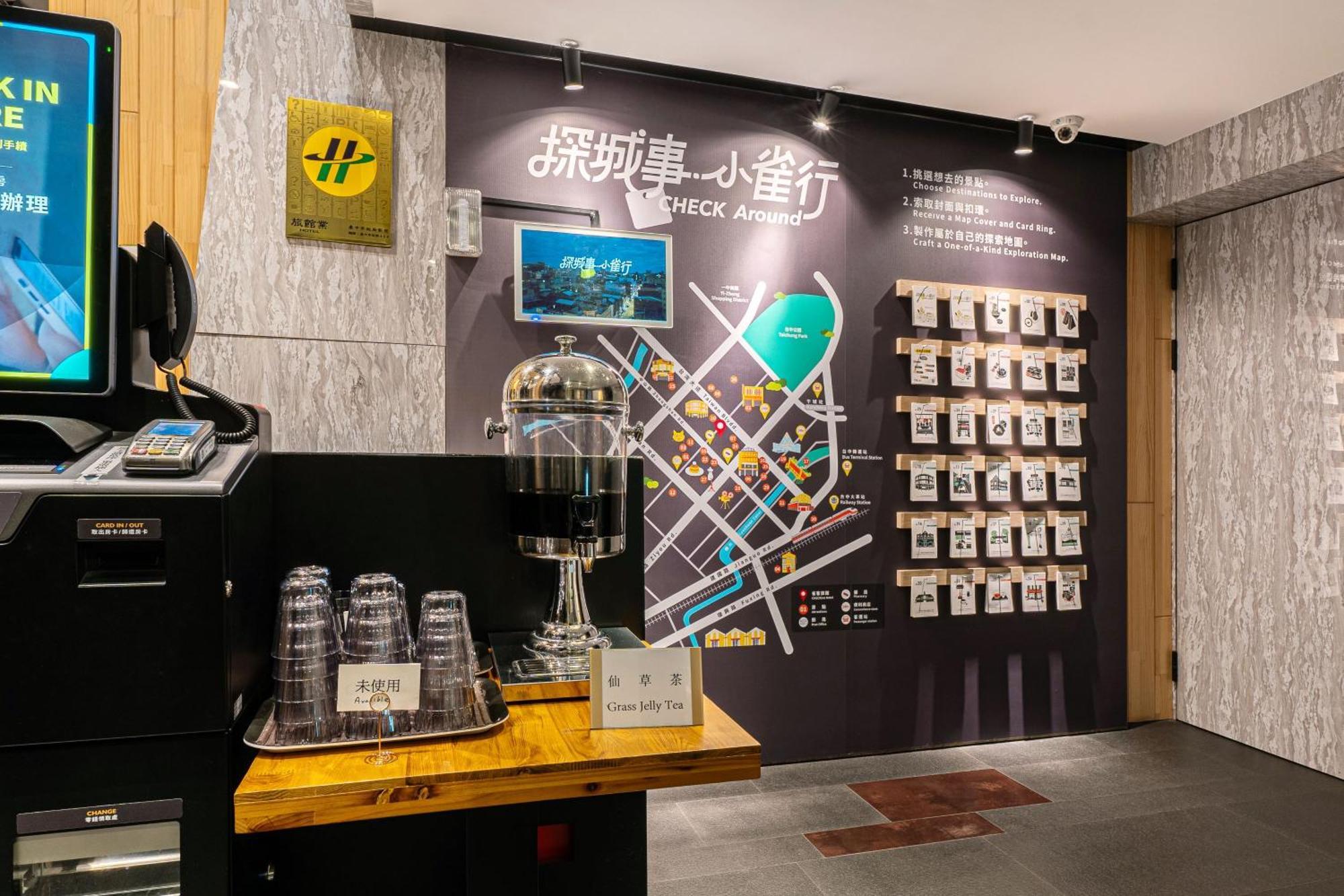 Check Inn Taichung Zhongshan Bagian luar foto